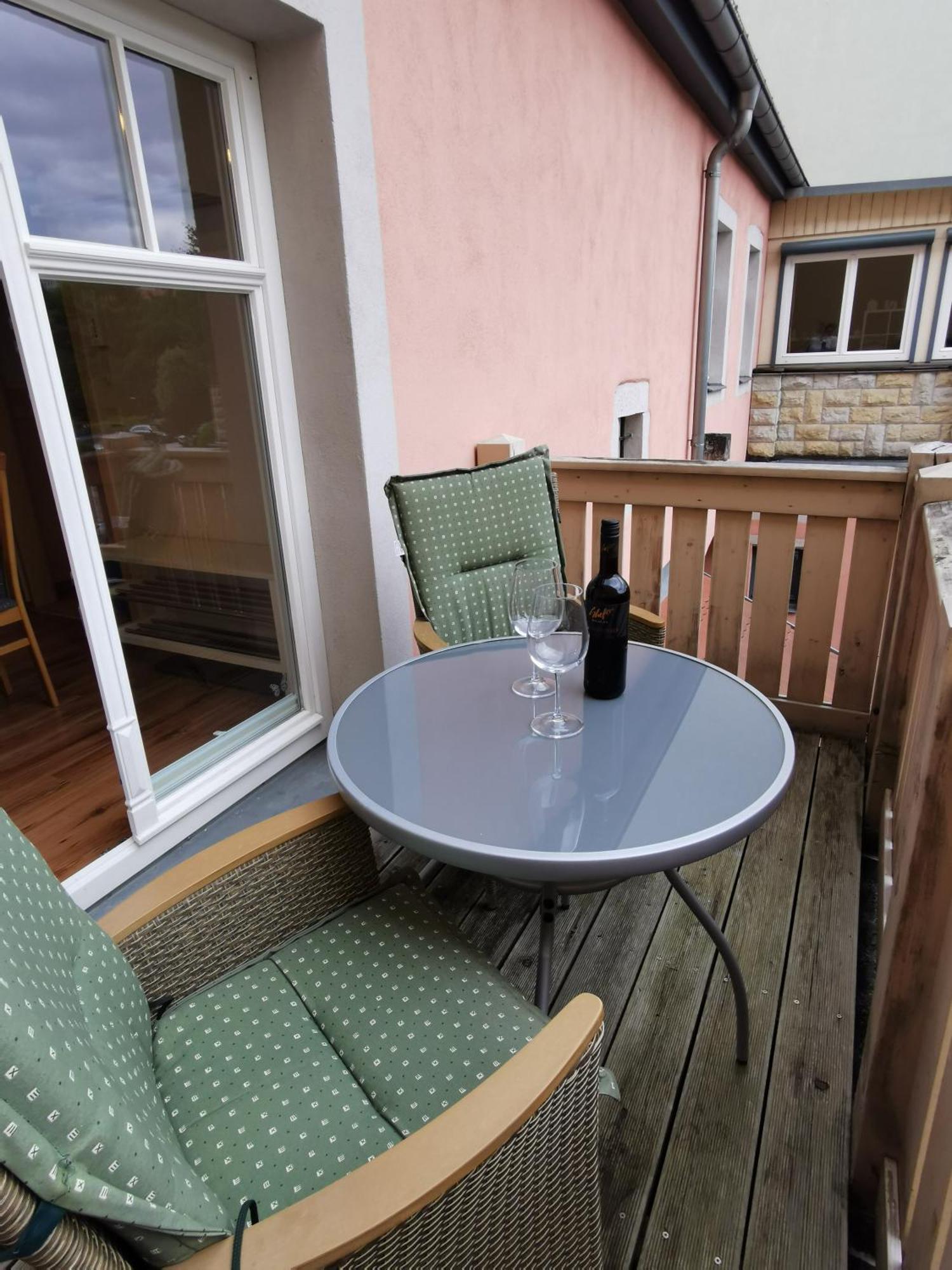 Ferienwohnung Schlossblick Mit Parkplatz Pirna Exterior foto